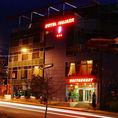 Indiana Hotel Яш Екстериор снимка