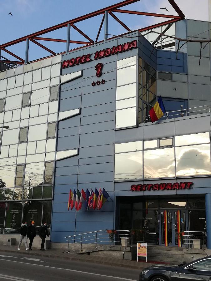 Indiana Hotel Яш Екстериор снимка